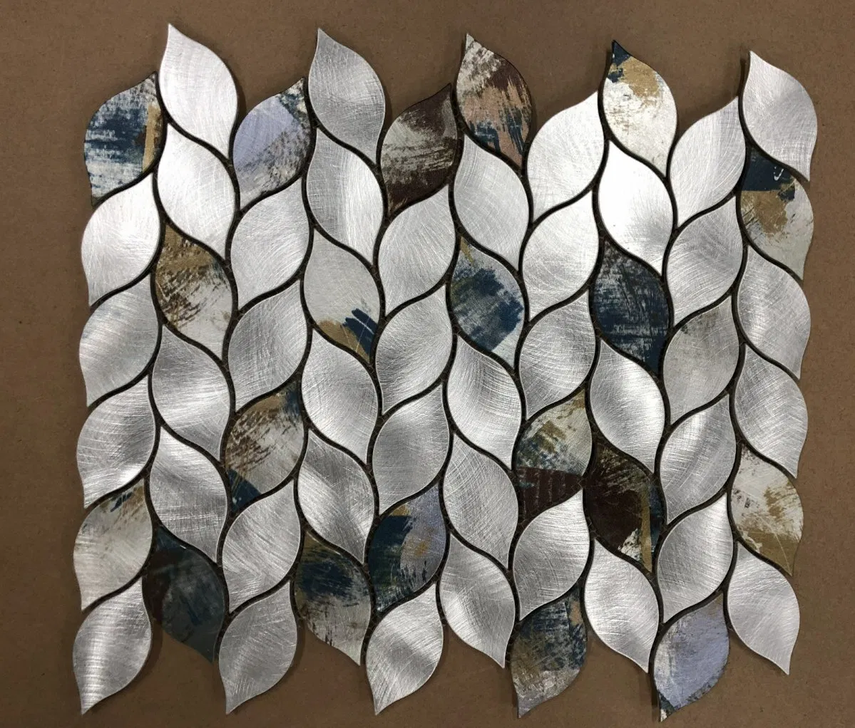 Blumenförmige Metall-Mosaik-Wandfliese aus Edelstahl